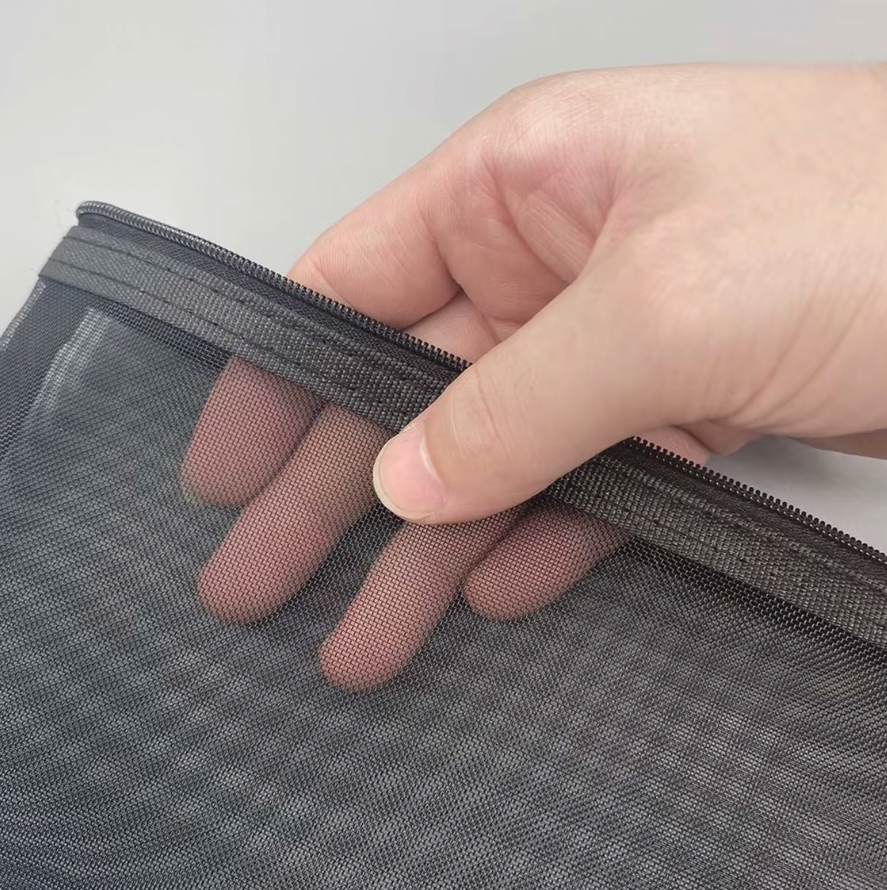 Estuche de Malla Transparente | Organizador Minimalista para Lápices y Accesorios